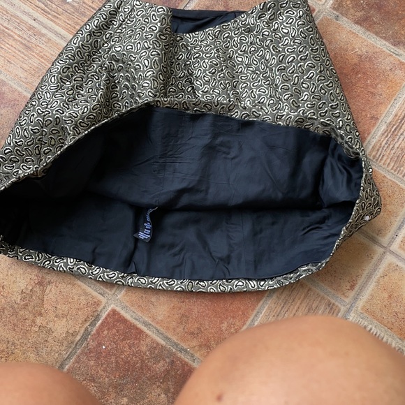 Skirt - Picture 3 of 4